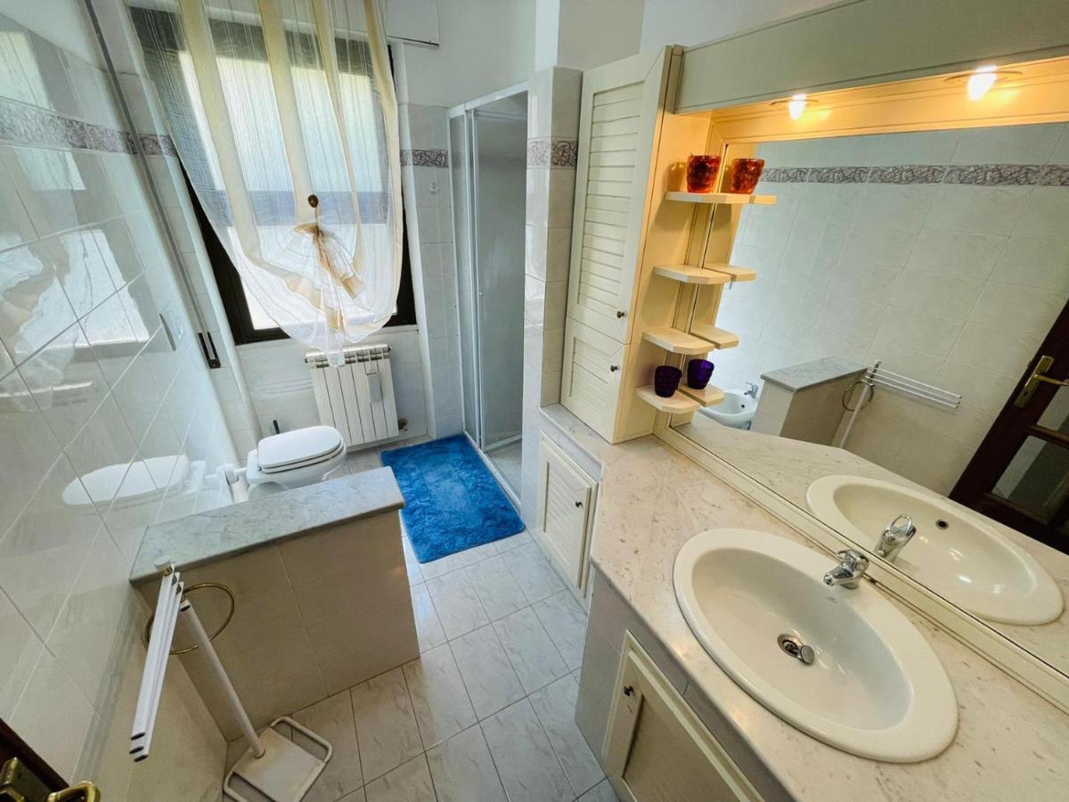 Apartamento Darsena Fiumicino With Free Parking Exterior foto