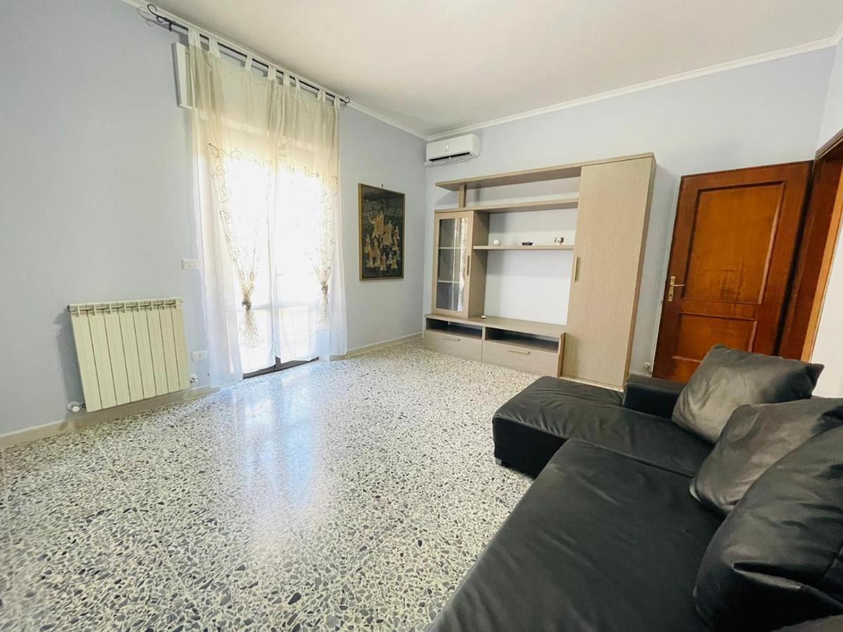 Apartamento Darsena Fiumicino With Free Parking Exterior foto